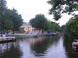 фото 5. Еще один канальчик (Амстердам, лето 2005 г.).