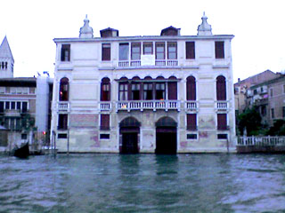 фото 6. Дворцы Большого канала
                        (Венеция, Большой канал, июнь 2006г).
